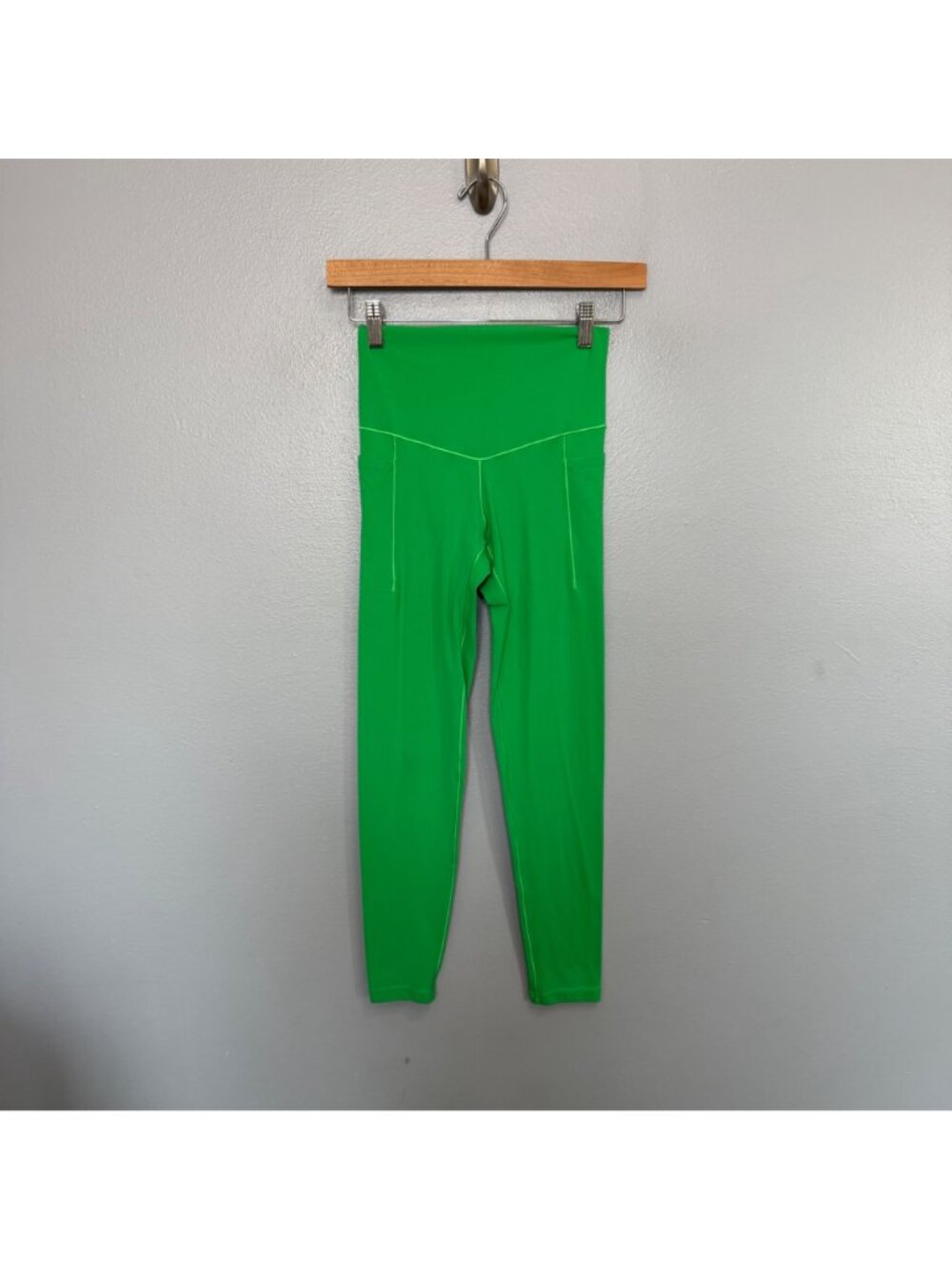 AERIE OFFLINE real me xtra high rise 7/8 leggings in green size S